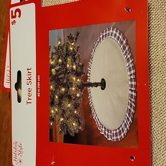 Tree skirts 3 each or all for 10.00 SOLD - Picture 3 of 3